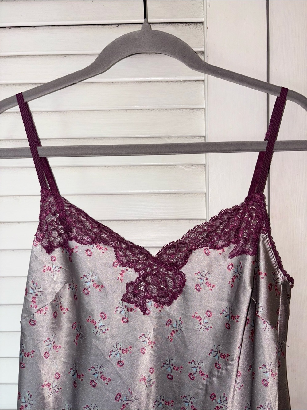 Vintage Victoria’s Secret Satin Lace Slip Camisole Top Floral Medium Y2K - Picture 3 of 8